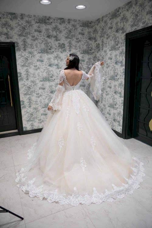 Alternative view of A Kesim Model 10