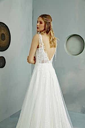 Alternative view of Helen 11