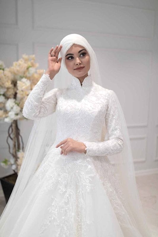 Alternative view of Tesettür Gelinlik Model 1