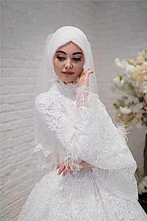 Uzun Kollu Taş İşlemeli A Kesim Tesettür Gelinlik